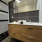 Spacieux-6 Pers-bien Equipe-quartier Du Chateau