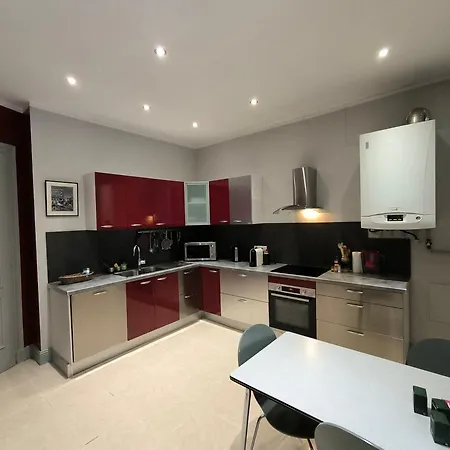 Spacieux-6 Pers-bien équipé-quartier Du Château