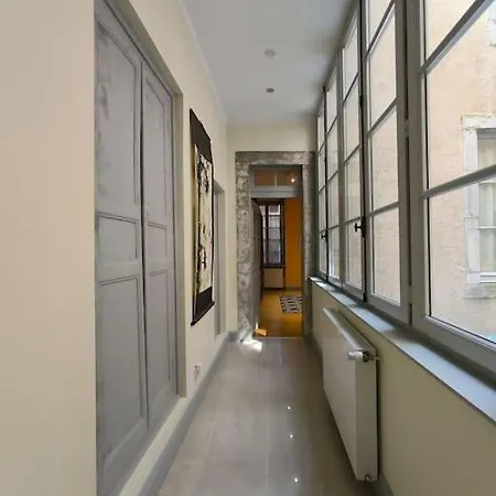 Appartamento Spacieux-6 Pers-bien équipé-quartier Du Château Pau