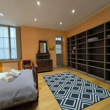 Spacieux-6 Pers-bien équipé-quartier Du Château Pau