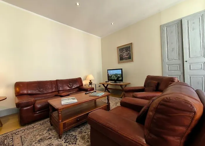 Spacieux-6 Pers-bien Equipe-quartier Du Chateau